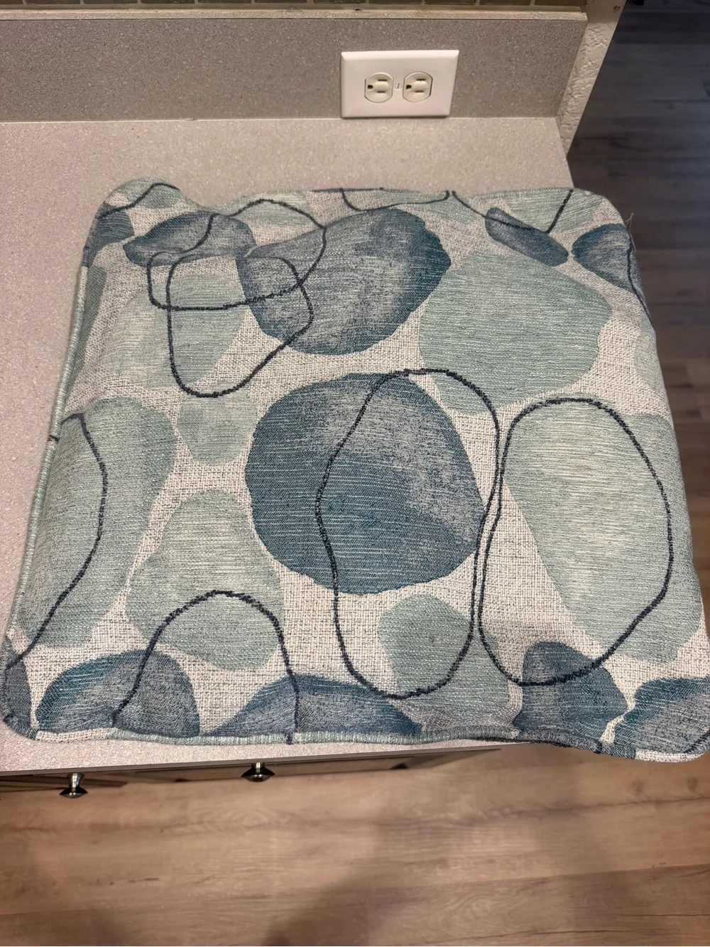 4 Pillow Covers